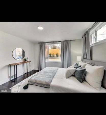 Lovely 1-Bedroom Rental Unit With Free Parking Washington Exterior foto